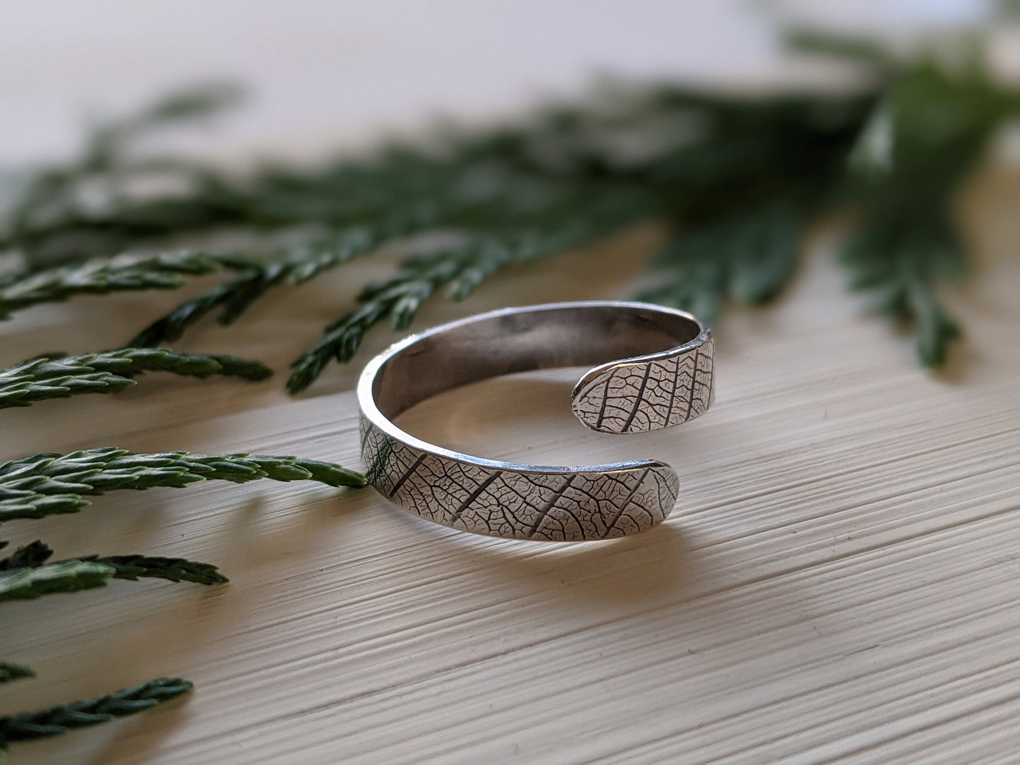 Skeleton Leaf Adjustable Ring