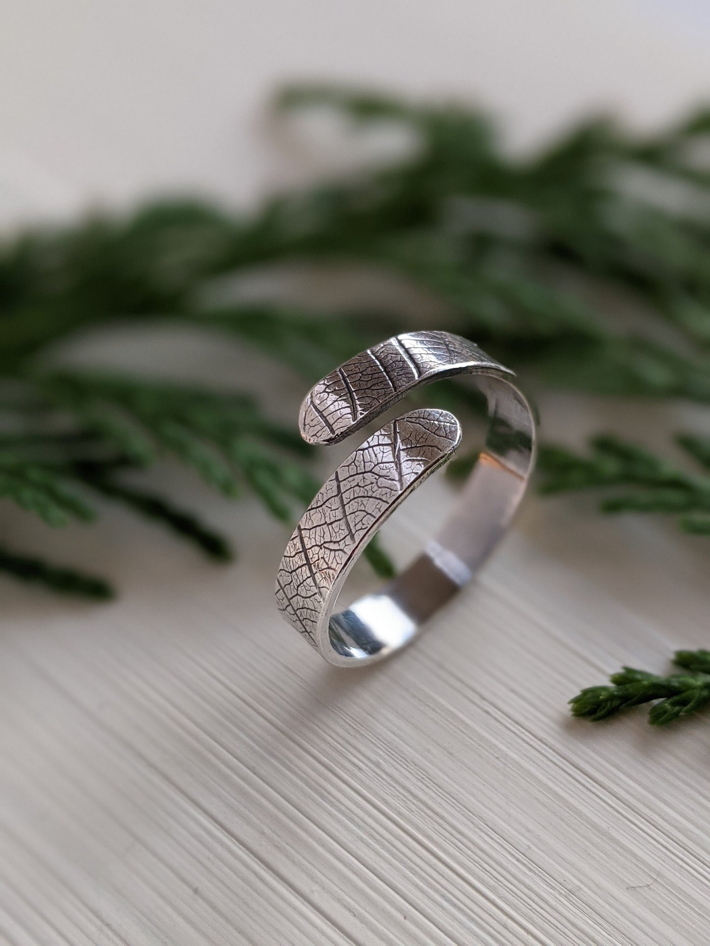 Skeleton Leaf Adjustable Ring